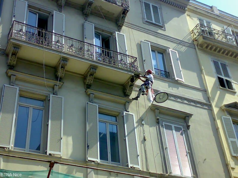 Travaux acrobatiques d'accès difficiles